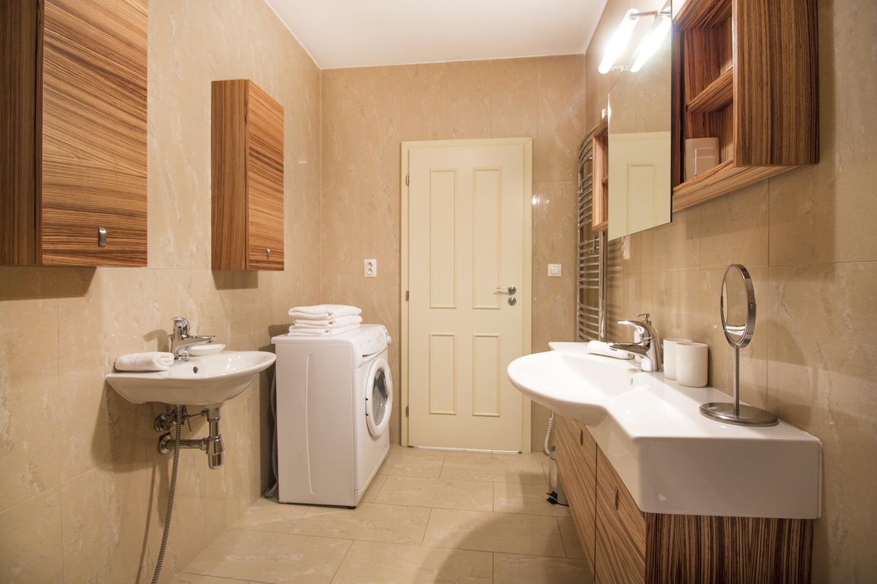 Luxurious Apartment Near Prague Castle Экстерьер фото