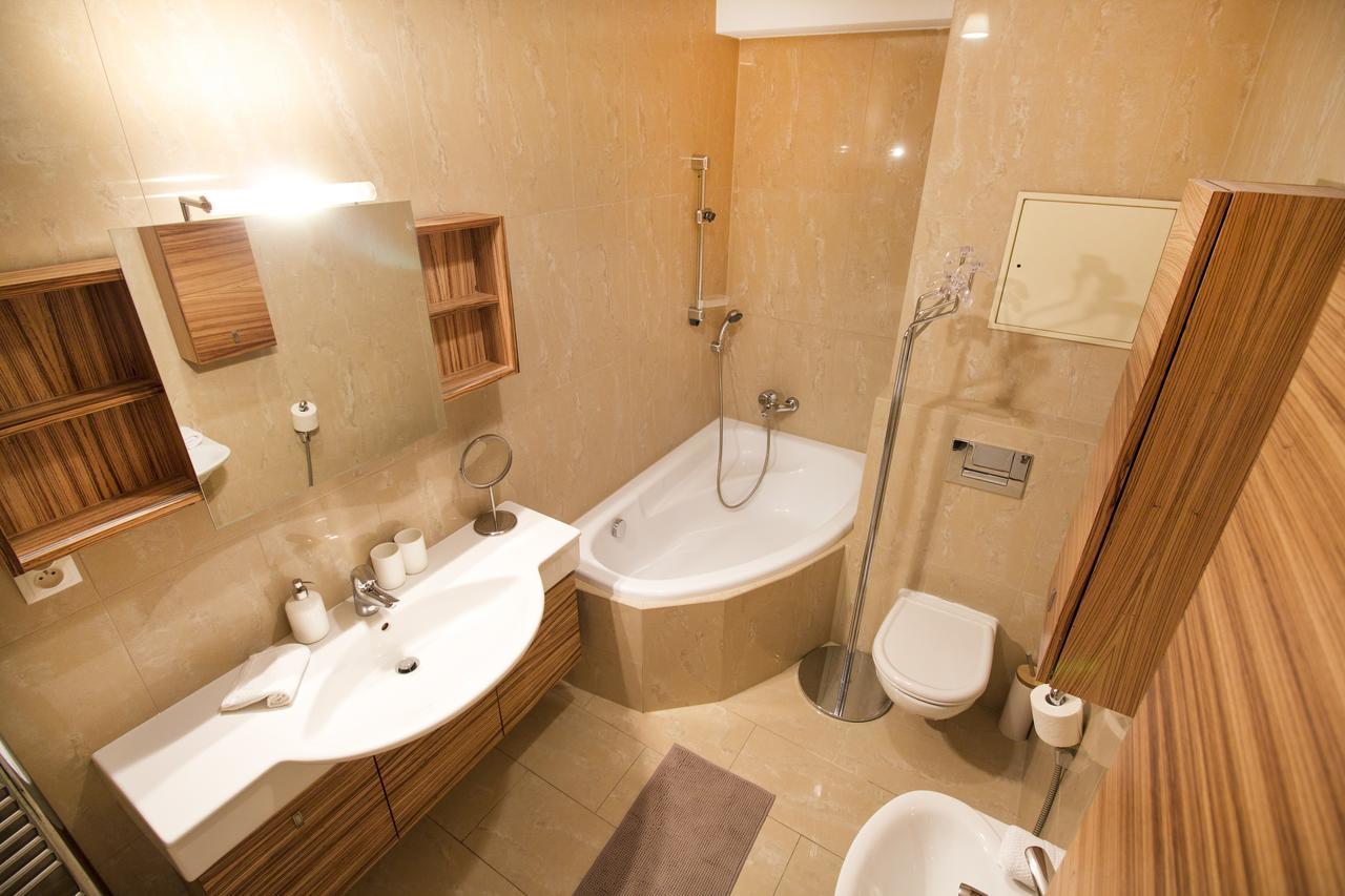 Luxurious Apartment Near Prague Castle Экстерьер фото