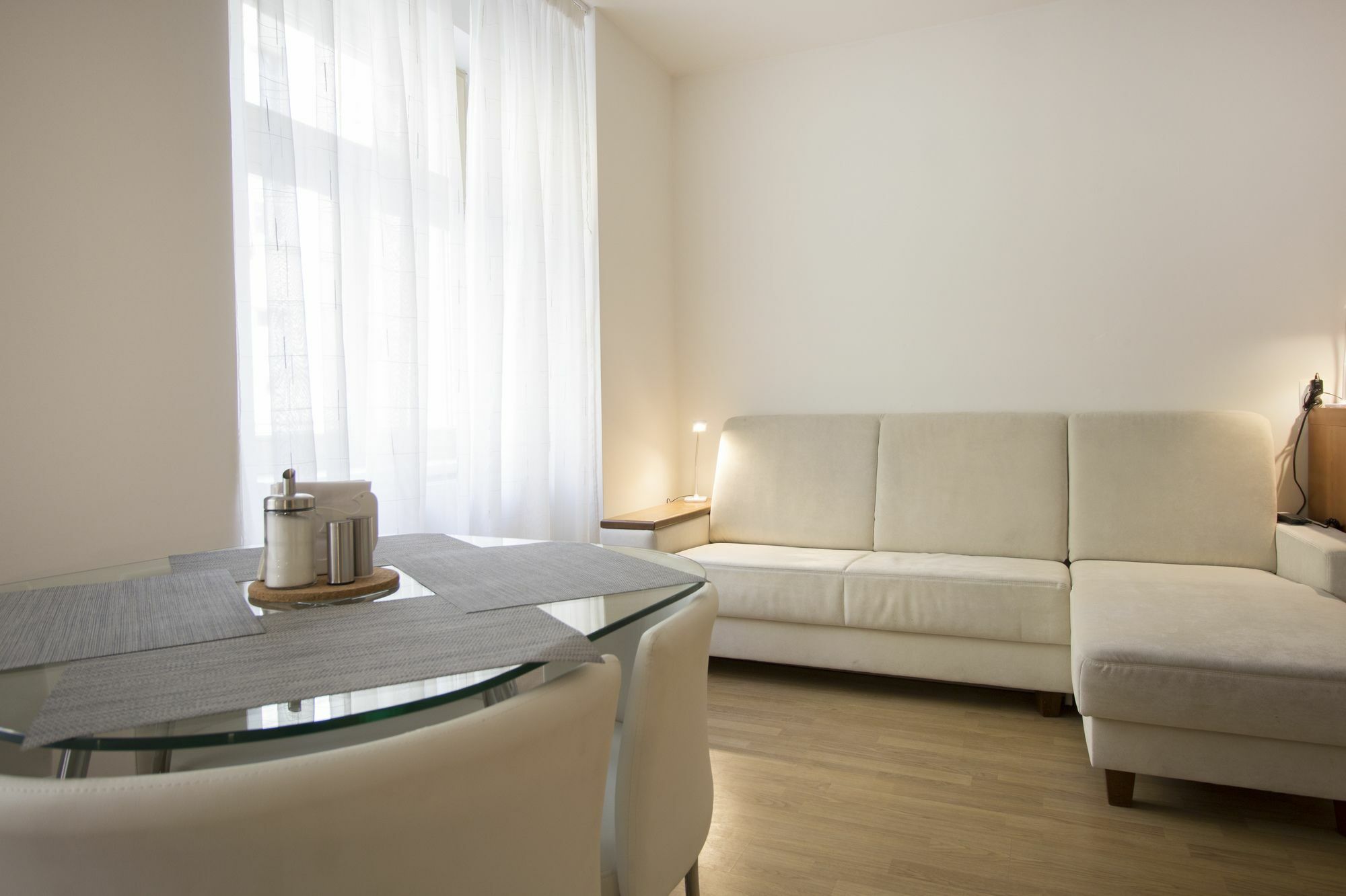 Luxurious Apartment Near Prague Castle Экстерьер фото